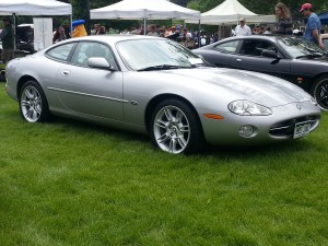 Beesons XK8 front right view